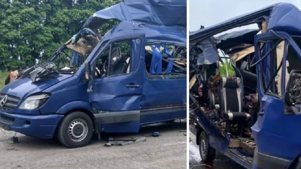 Russians Attack Bus Carrying Civilians, At Least Nine Dead