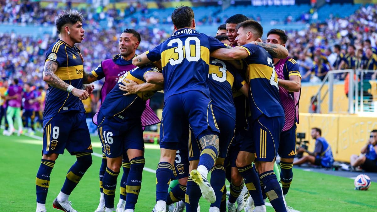Bayern Munich - Boca Juniors. Live coverage and live score Champions League 2025