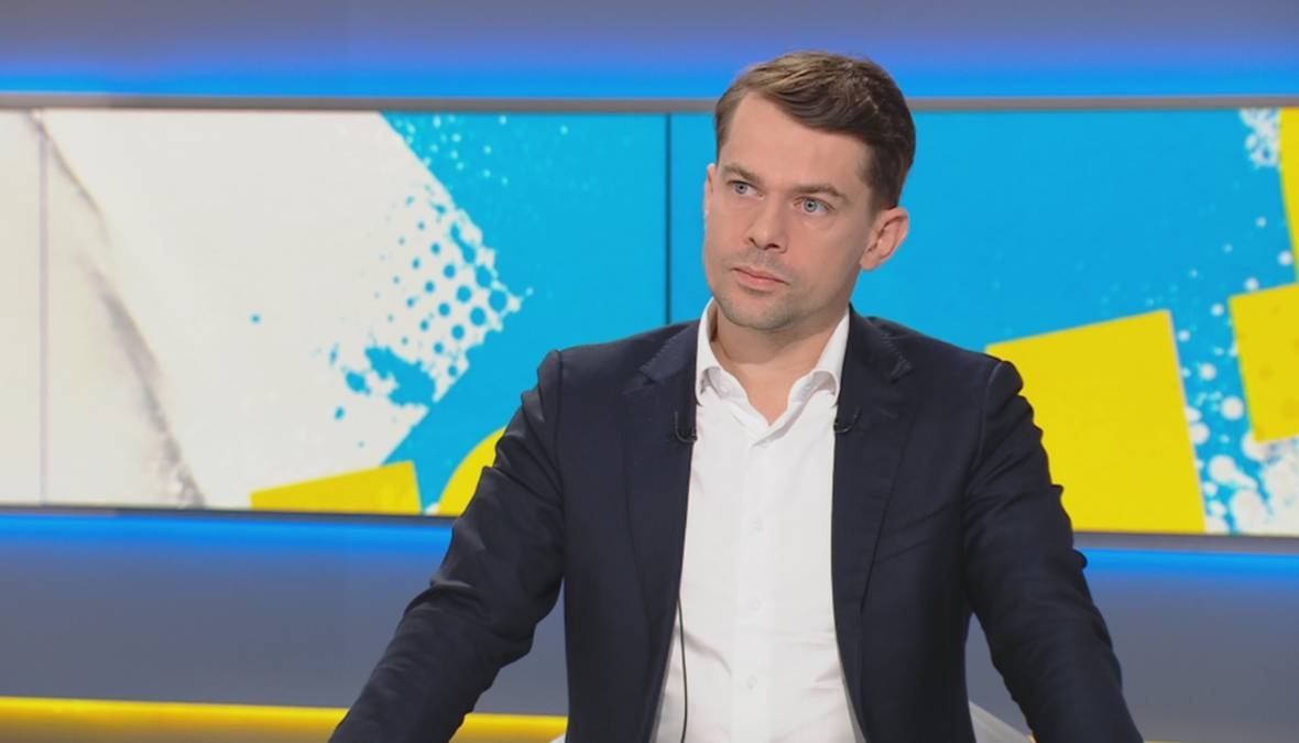Expressdiploma's van de viceminister. Kołodziejczak legt het zelf uit.