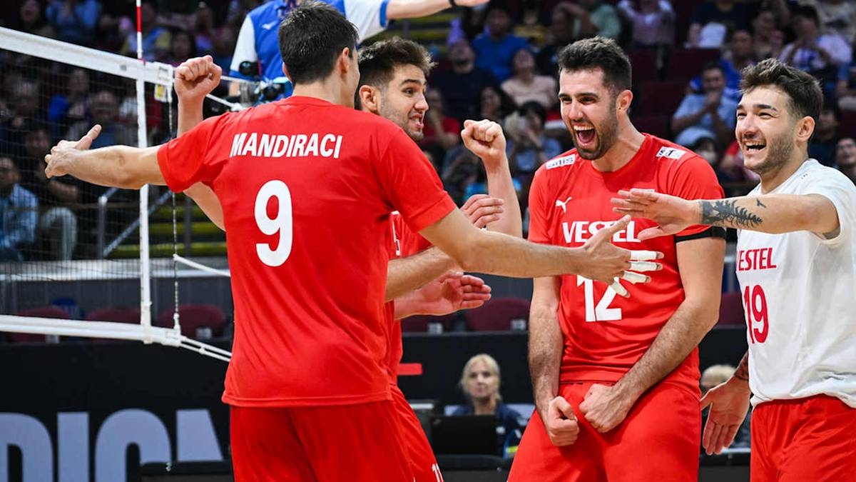 Avanço histórico da Turquia! Foi assim que aconteceu a partida que parou a Holanda.