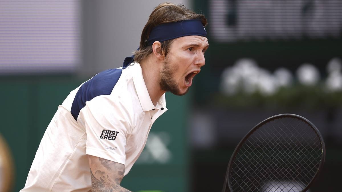 ATP в Ханчжоу: Александр Бублик против Валентина Ройера. Прямая трансляция и результаты.