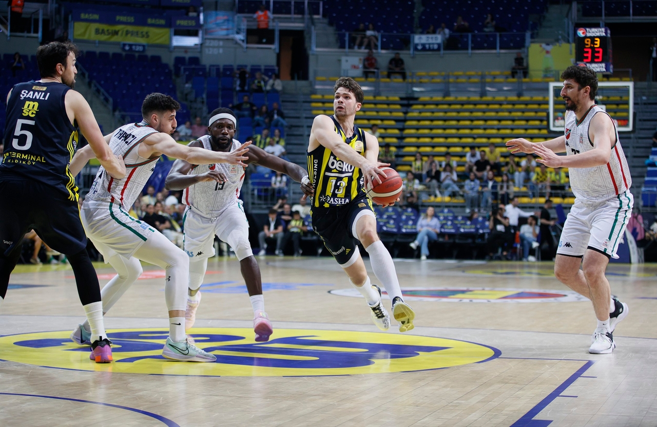 Fenerbahçe Beko a assuré la tête du championnat à 2 semaines de la fin de la saison