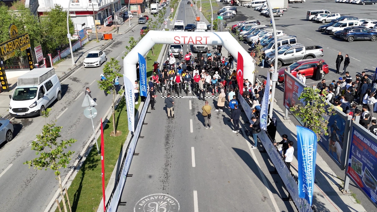 19 maja w Arnavutköy z entuzjazmem obchodzono Dzień Młodzieży i Sportu