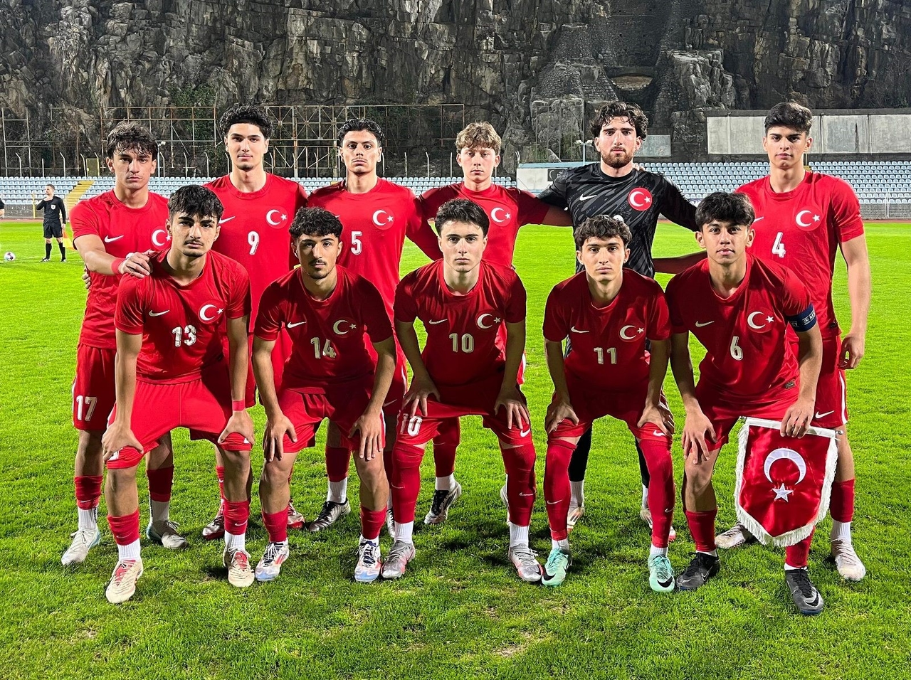 Kandidatenselectie voor voorbereidingstoernooi U18-team bekendgemaakt