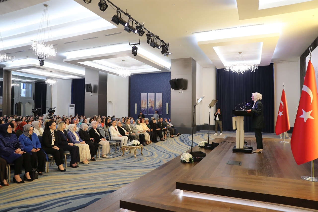 Minister Göktaş benadrukte het belang van het project Vrijwillige Ambassadeurs