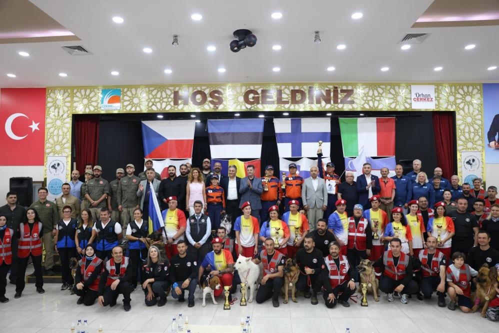 Le « Championnat du monde de chiens de recherche et de sauvetage » s'est tenu à Istanbul