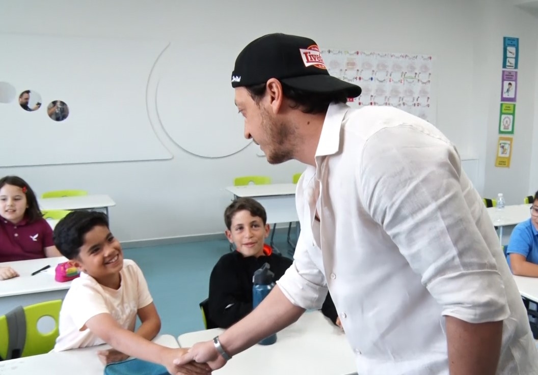 Mesut Özil traf sich mit Studenten
