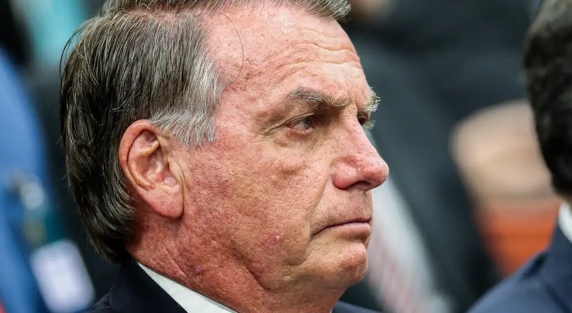 Brazylia, USA i Kolumbia Brytyjska: gdzie każdy członek rodziny Bolsonaro będzie śledził proces