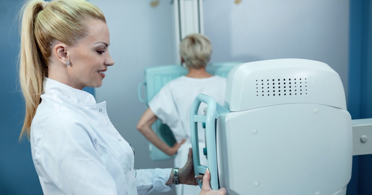 Mammography: at what age and how often should you have the exam?