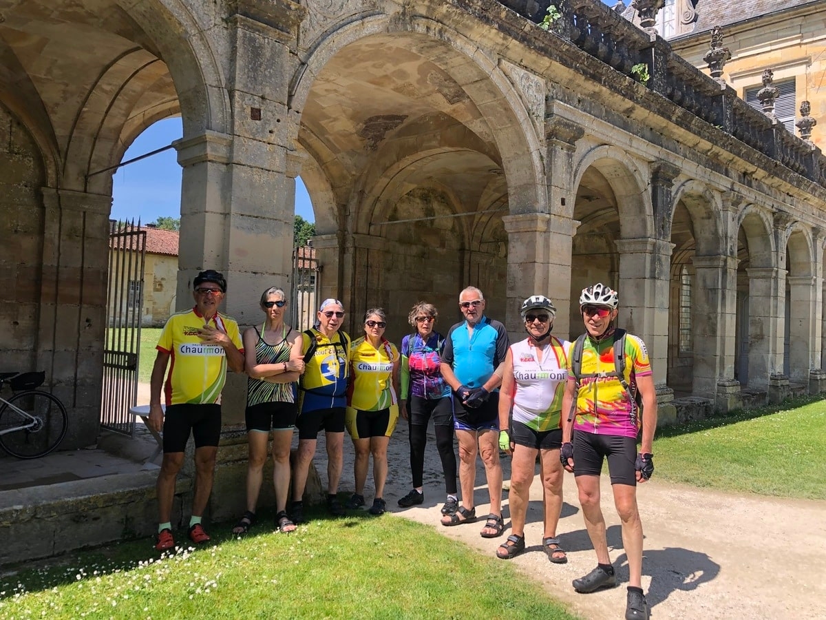 La ciclo-bicicleta Chaumontais en un paseo por el Der
