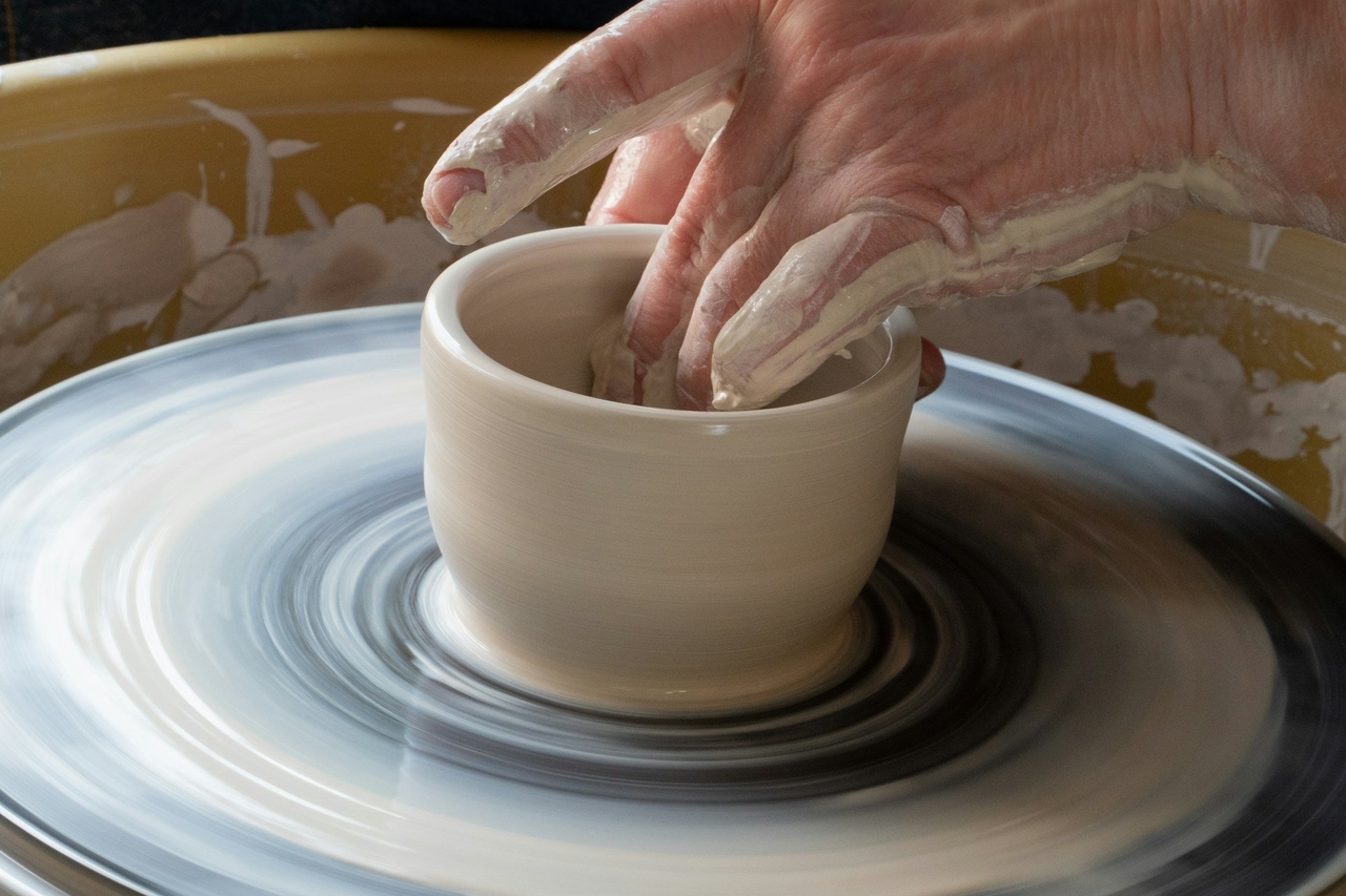 Regionaal museum van de Algarve organiseert pottenbakkerijworkshop met draaischijf