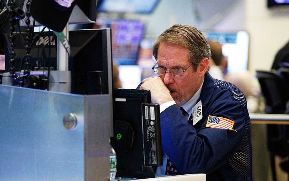 Wall Street, Hazine tahvil ihalesinin ardından %5'in üzerinde getirilerle düşüşle kapandı