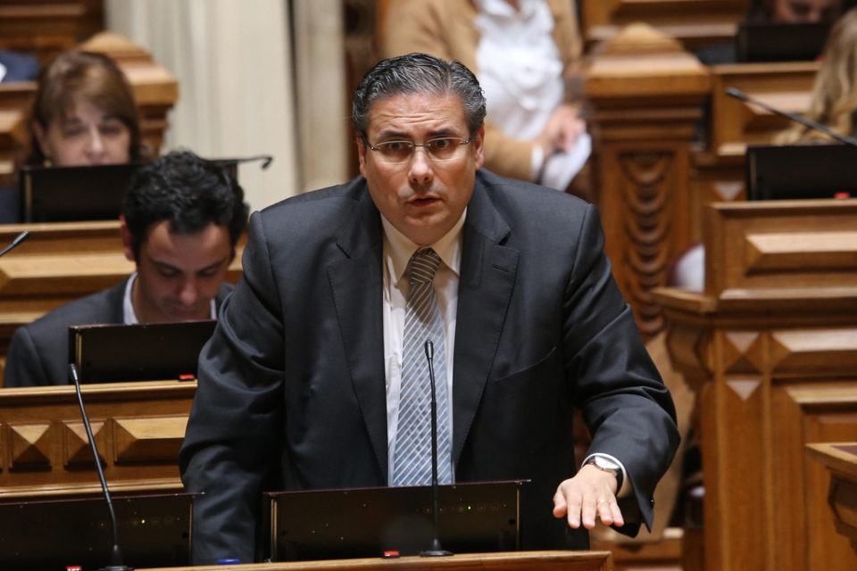 Il Ministro degli Affari Parlamentari presenterà il programma di governo all'Assemblea sabato alle 11:30