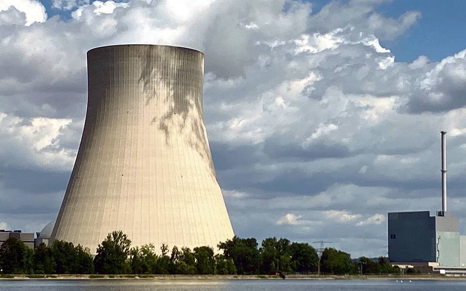 Brasil defiende reactores nucleares como solución para estabilizar el sistema energético y atraer centros de datos