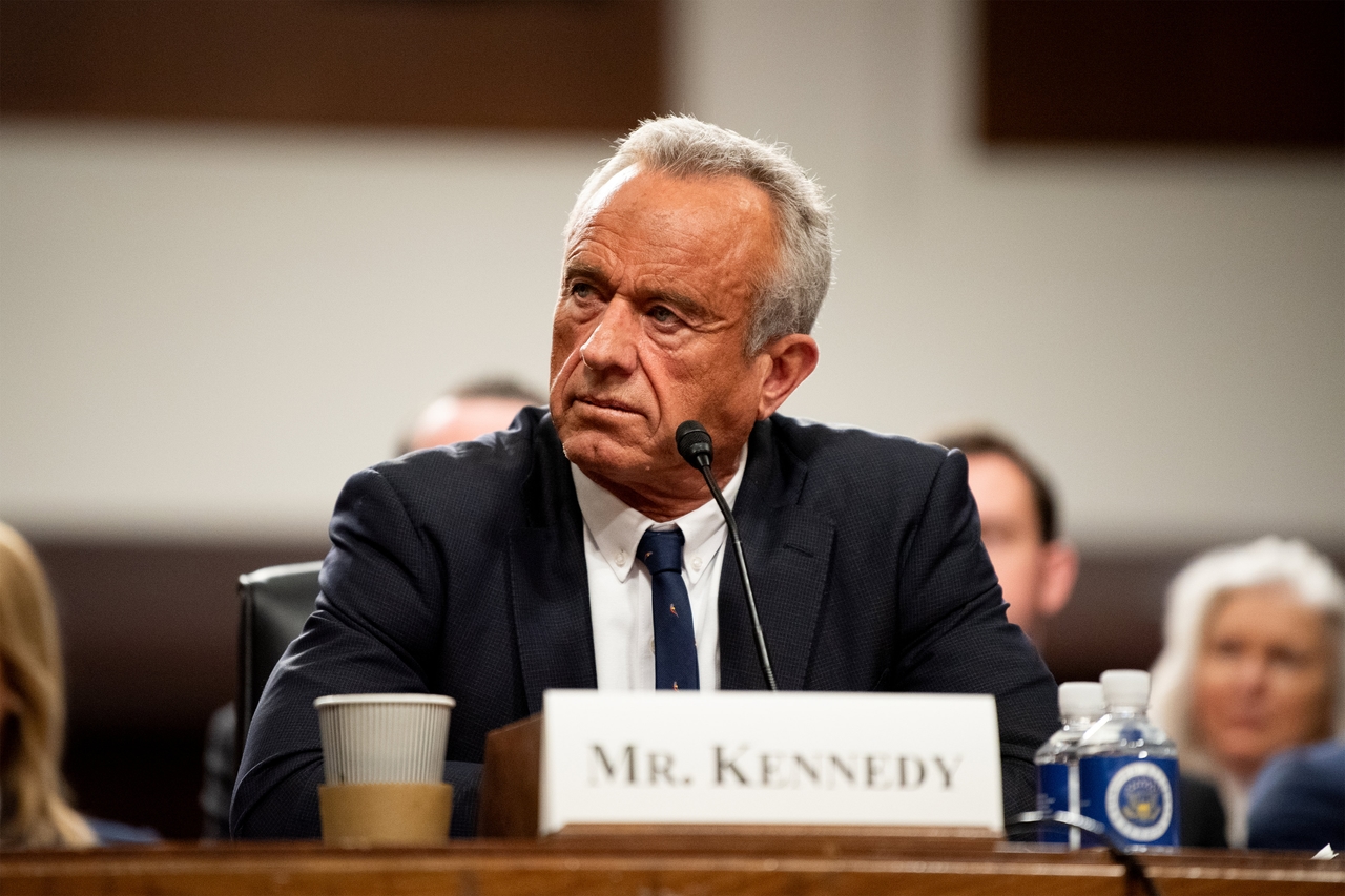 El Departamento de Salud y Servicios Humanos de Kennedy envió al Congreso "ciencia basura" para defender los cambios en las vacunas, dicen los expertos.