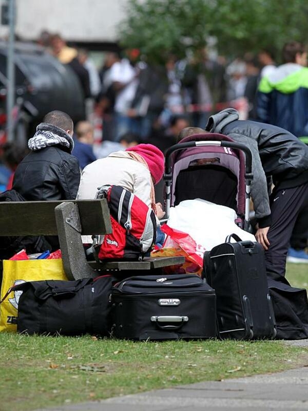 Herbert Brücker, migration expert at the Institute for Employment Research (IAB) at the Federal Employment Agency, draws a positive conclusion ten years after the large refugee influx to Germany.