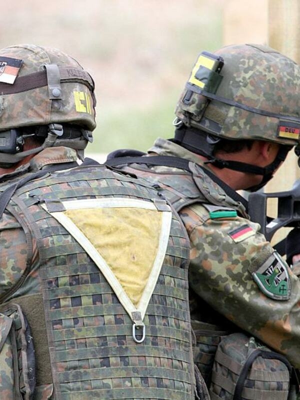 Komisarz sił zbrojnych Henning Otte uważa, że ​​największym problemem Bundeswehry jest niedobór kadrowy.