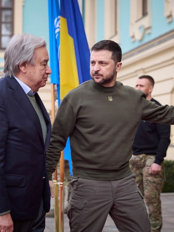 El Kremlin intenta convencer al mundo de que no hay nada que discutir con el presidente ucraniano, ya que en realidad ya no debería estar en el cargo.