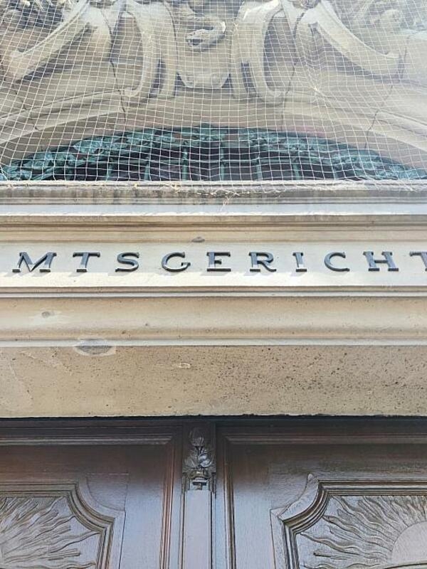 According to preliminary data from the Federal Statistical Office (Destatis), the number of regular insolvencies filed in Germany rose by 2.4 percent in June 2025 compared to the same month last year.