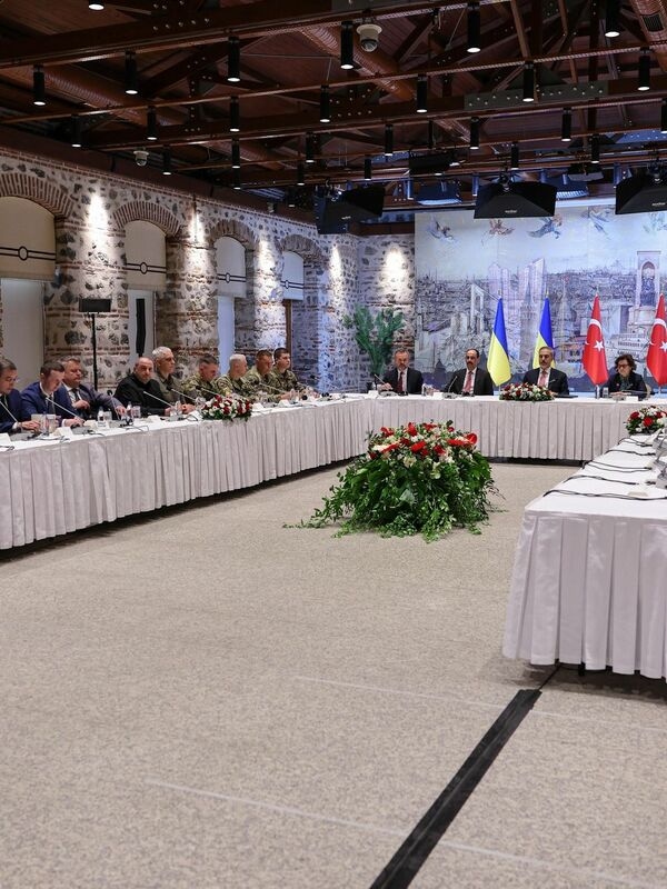 ABD, Ukrayna ile ateşkes görüşmelerinde ilerleme sağlanamaması halinde Rusya'ya yeni yaptırımlar uygulanacağı uyarısında bulundu.