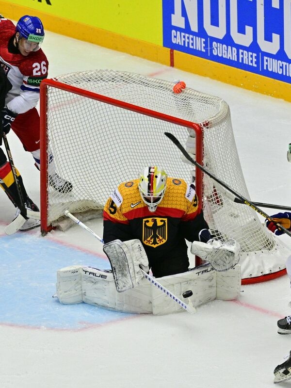 The German national ice hockey team cannot afford any more mistakes at the end of the group phase in Herning, Denmark.