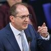 Federal Interior Minister Alexander Dobrindt (CSU) wants to accelerate the deportation of people who do not have the right to reside in Germany by implementing the so-called third-country regulation in cooperation with the EU member states.