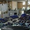 Os salários do Bundestag devem continuar a ser reajustados automaticamente anualmente, ou essa é a abordagem errada? O Parlamento decidirá sobre essa questão nesta quinta-feira.