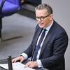 Ante la reforma del freno de la deuda pactada en el acuerdo de coalición, el portavoz de política presupuestaria del grupo parlamentario del SPD, Thorsten Rudolph, pidió un proceso rápido.