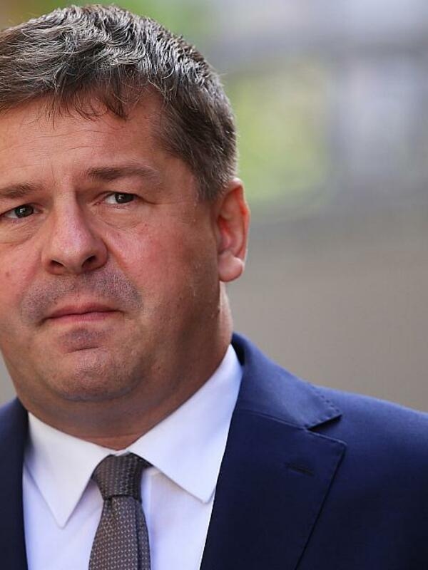 Saxony-Anhalt's CDU chairman Sven Schulze considers the debate within the Union about a German contribution to possible security guarantees for Ukraine to be misguided.