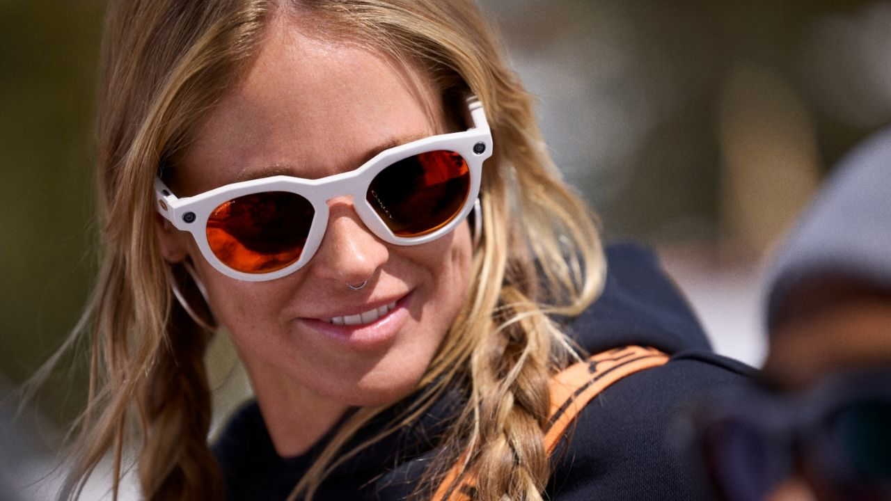 Meta und Oakley haben sich zusammengetan, um neue Smart Glasses-Modelle vorzustellen