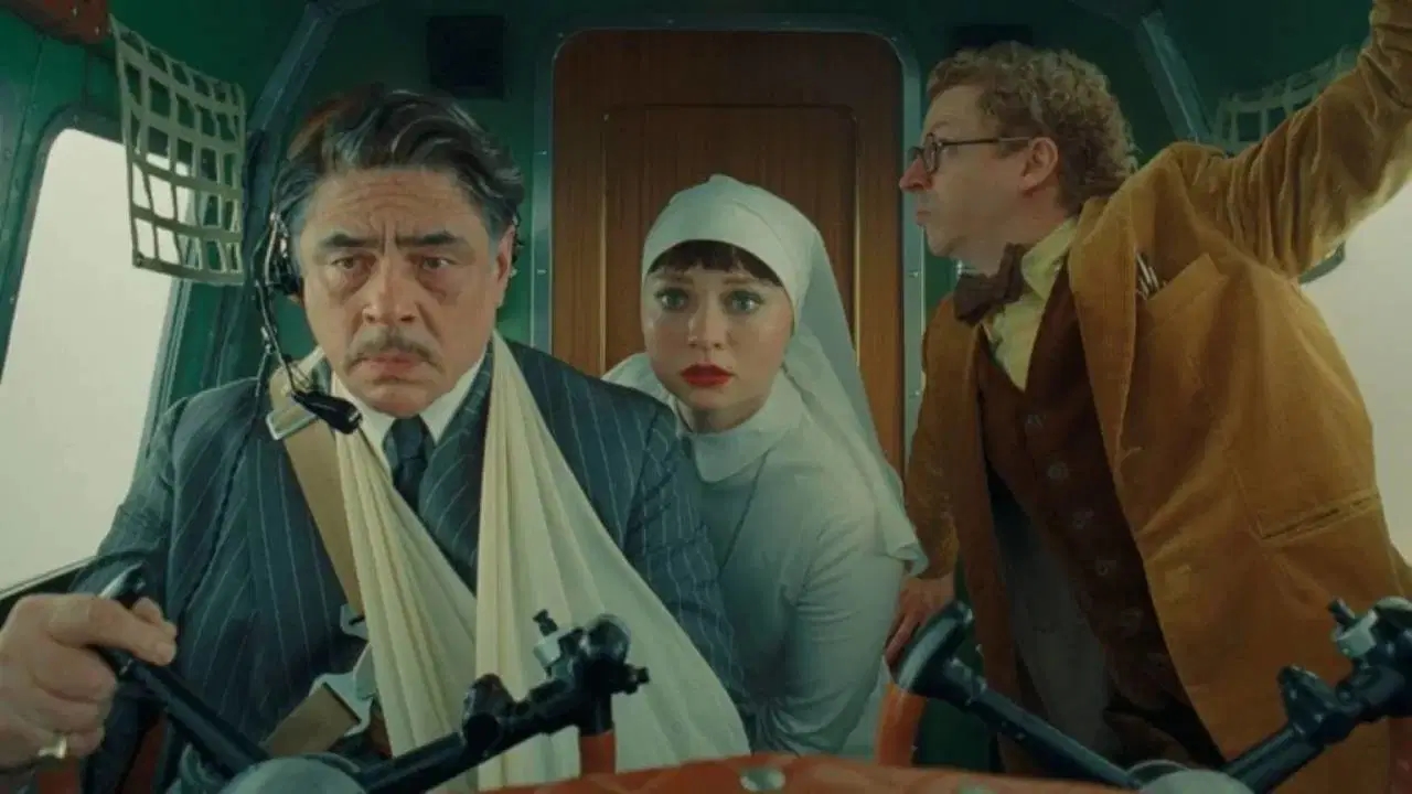 Il commento di Wes Anderson su Caino e Abele in "The Phoenician Plan": Chi batte chi...