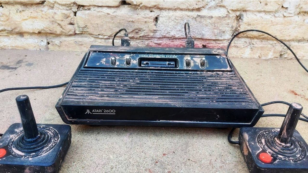 Konsola Atari z lat 70. pokonuje ChatGPT w szachach