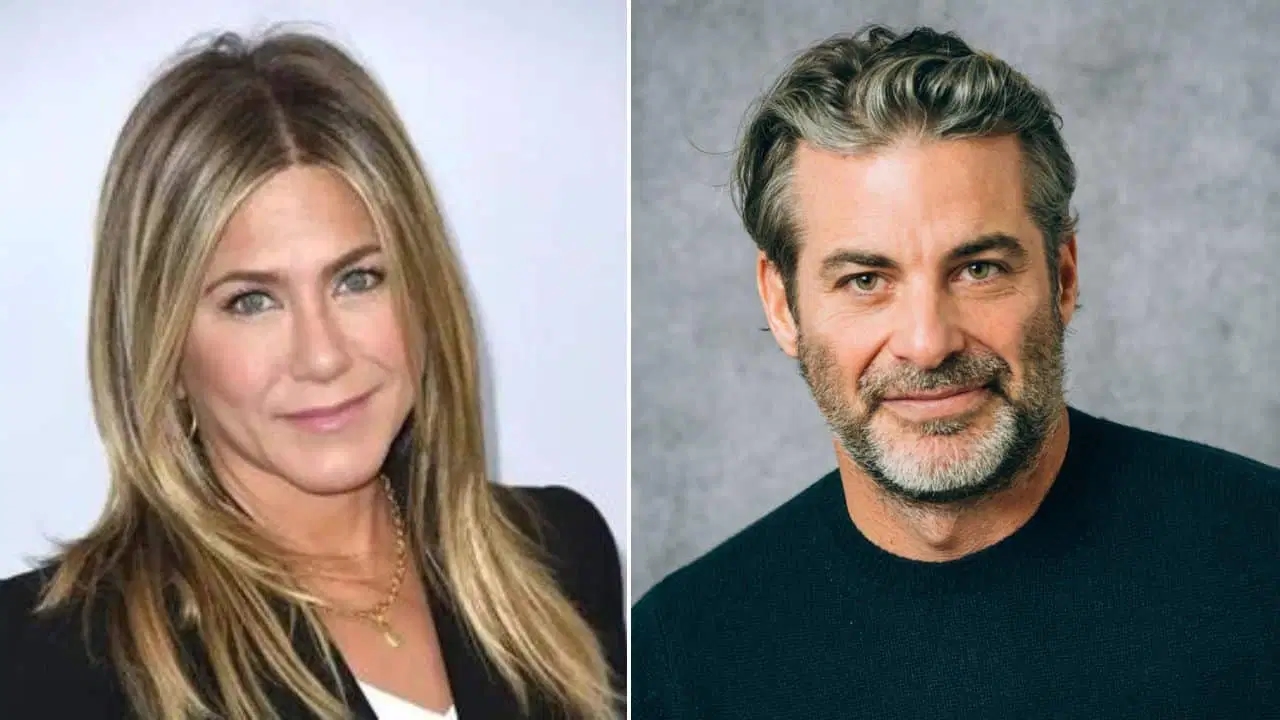 Jennifer Aniston se ha embarcado en una nueva historia de amor: perdió su corazón por un hipnotista pionero en la vida saludable.