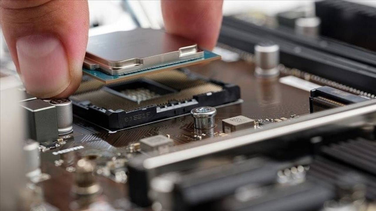 Chip manufacturer seized by Dutch government cuts ties with China
