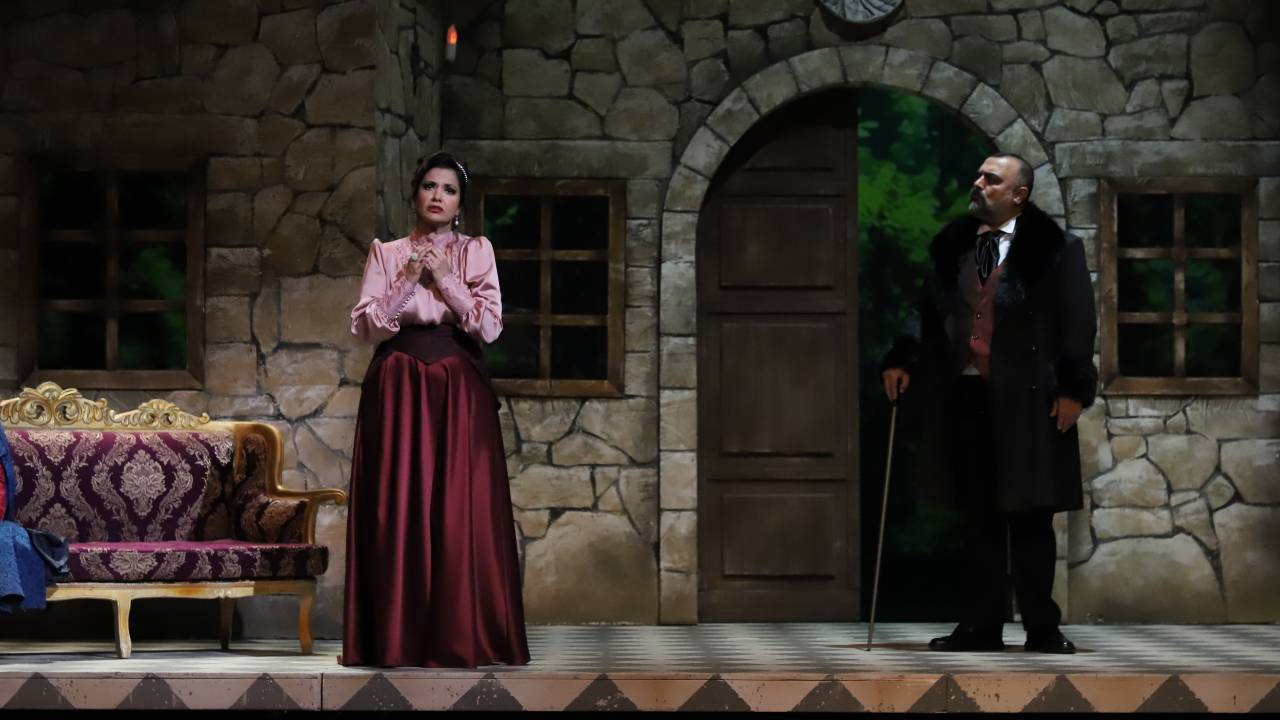 Samsun Staatsopera en Ballet brengen opera 'La Traviata' op de planken