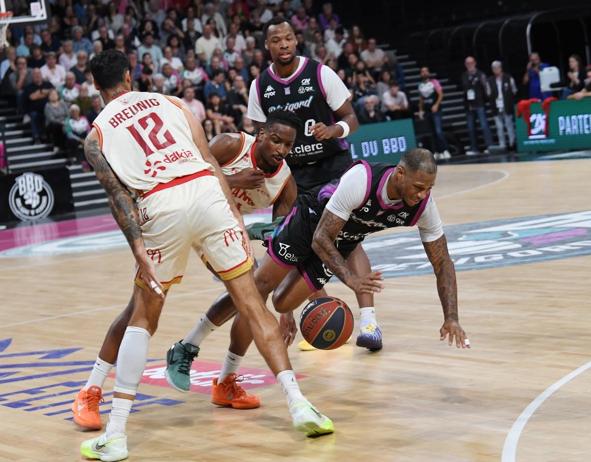 Boulazac basketbol Dordogne
Le Portel'de kurtuluşu arıyoruz