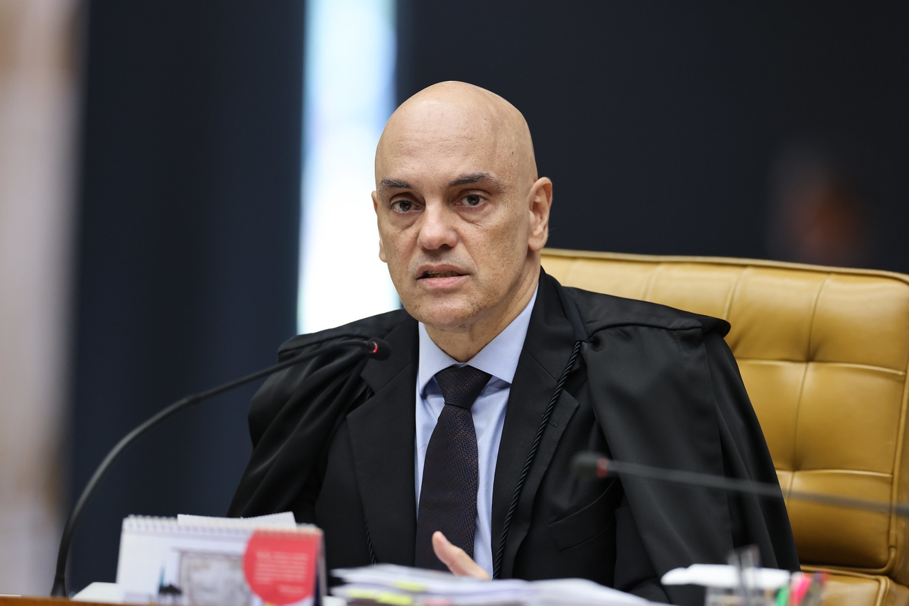 Jurists question Moraes' decision to investigate judge