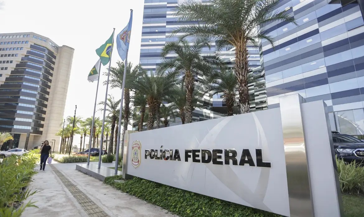 PF, ulusal finans sisteminin tarihindeki en büyük dolandırıcılıkla bağlantılı 140 hesabı araştırıyor