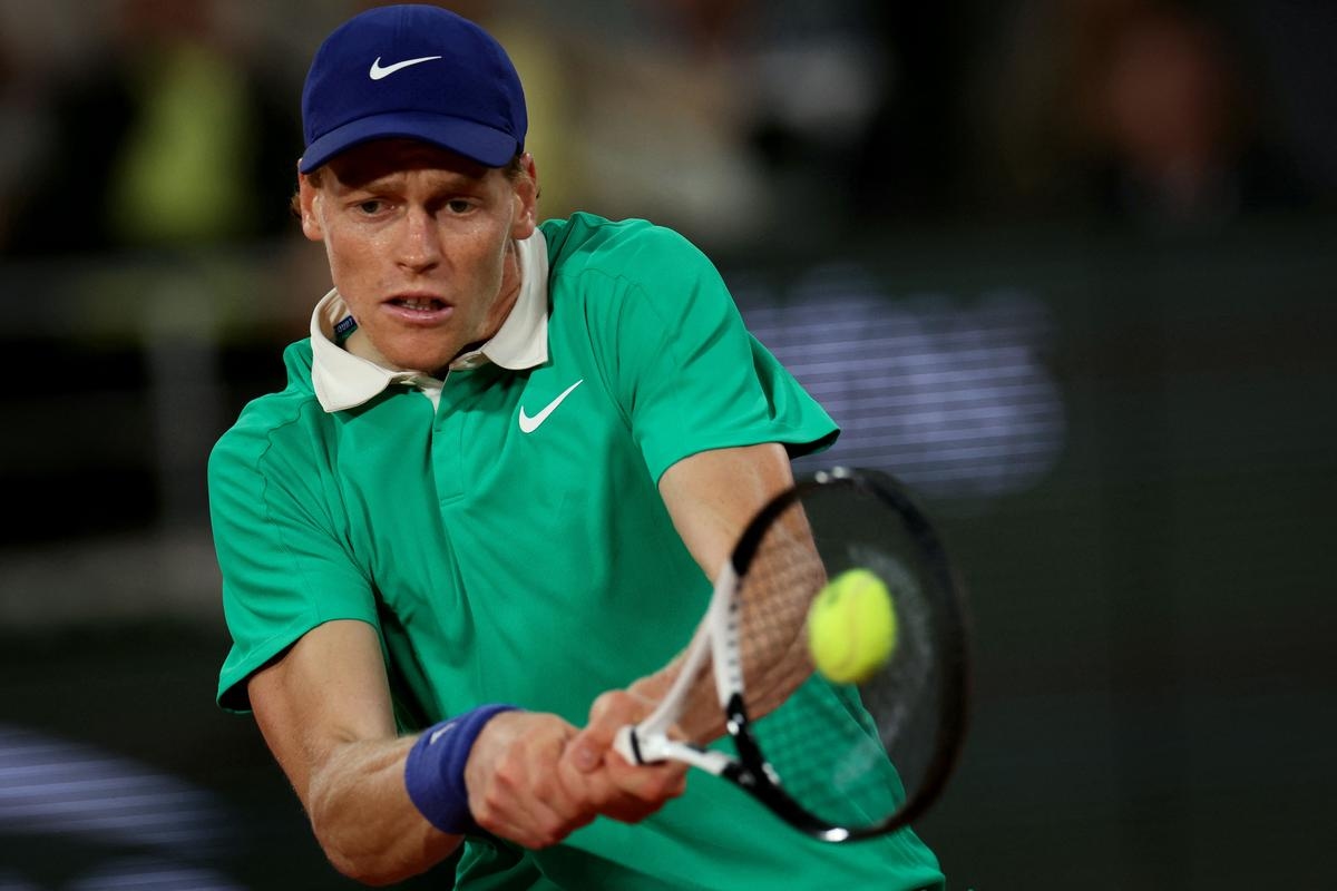 Roland-Garros : Djokovic puissance 100, Sinner la force tranquille