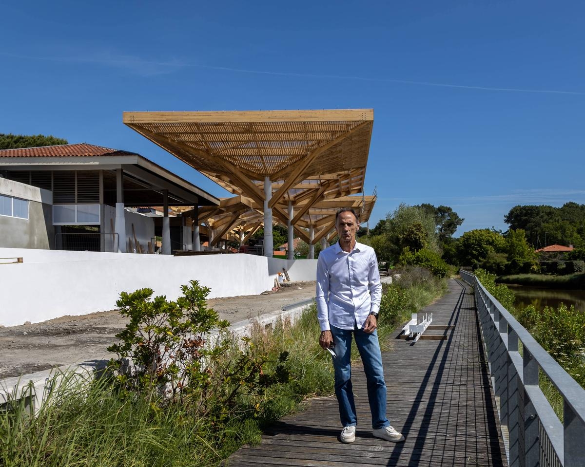 Capbreton Pazarı: İnşaat alanı ertelendi, genel açılış 28 Ağustos 2025'e ertelendi