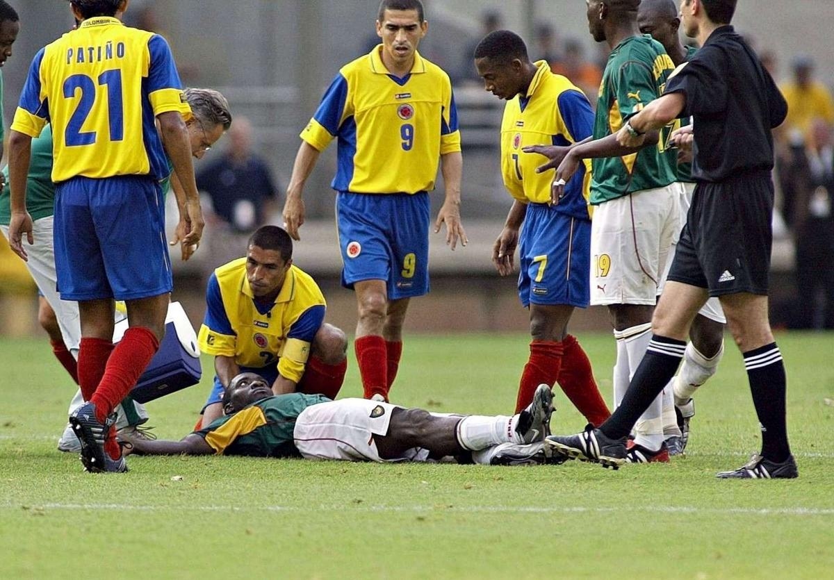 Effemeridi del 26 giugno: Nel 2003, il calciatore camerunense Marc-Vivien Foé morì di infarto durante una partita tra il suo paese e la Colombia.