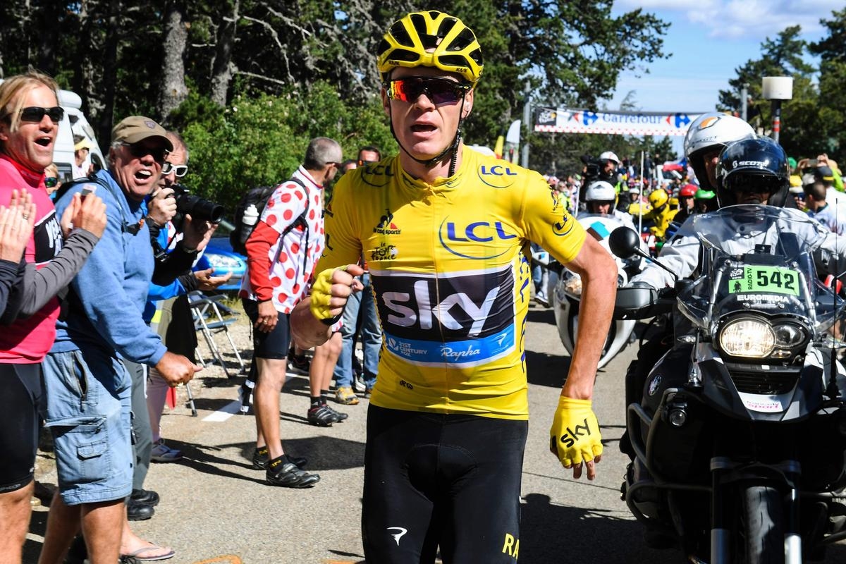 Tour de France. „Powinienem był biec dalej”: Chris Froome opowiada o swoim biegu na Ventoux