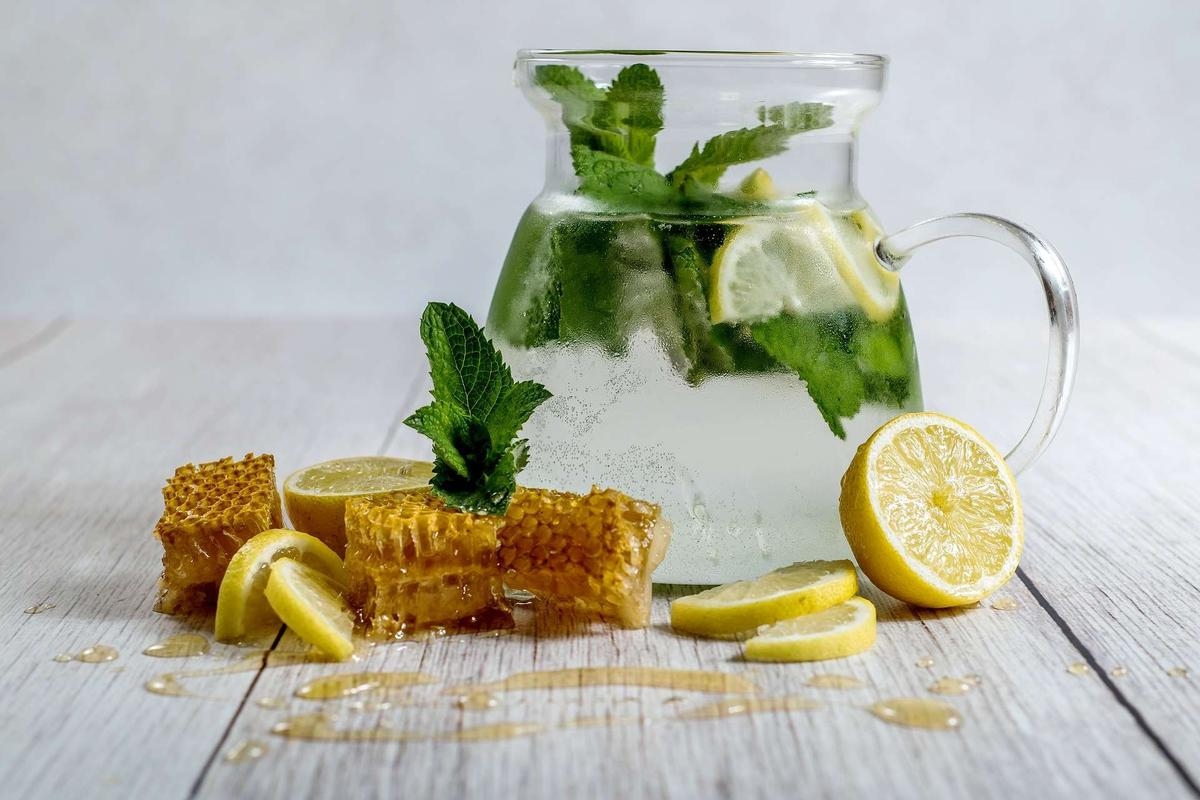 Verão quente: você deve beber frio ou quente?
