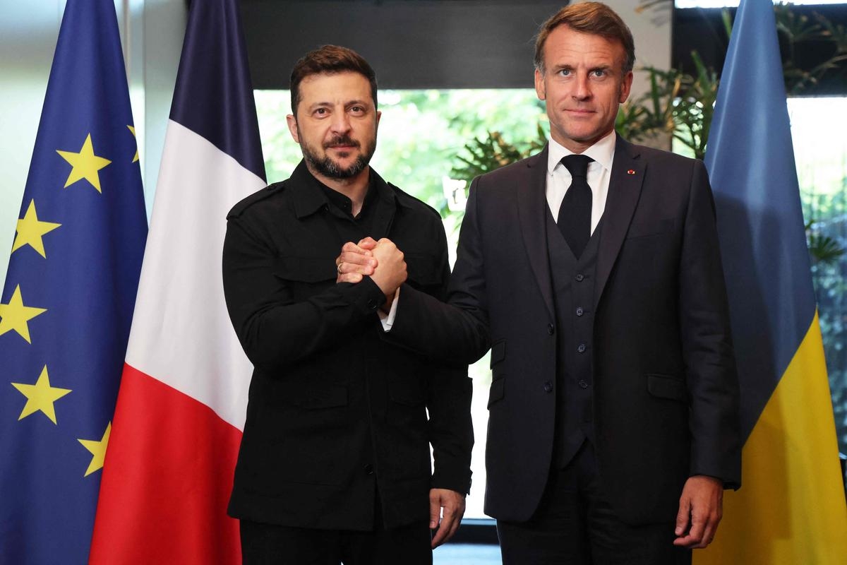 Oorlog in Oekraïne: Macron en Zelensky bevestigen ‘het belang van de strijd tegen corruptie’