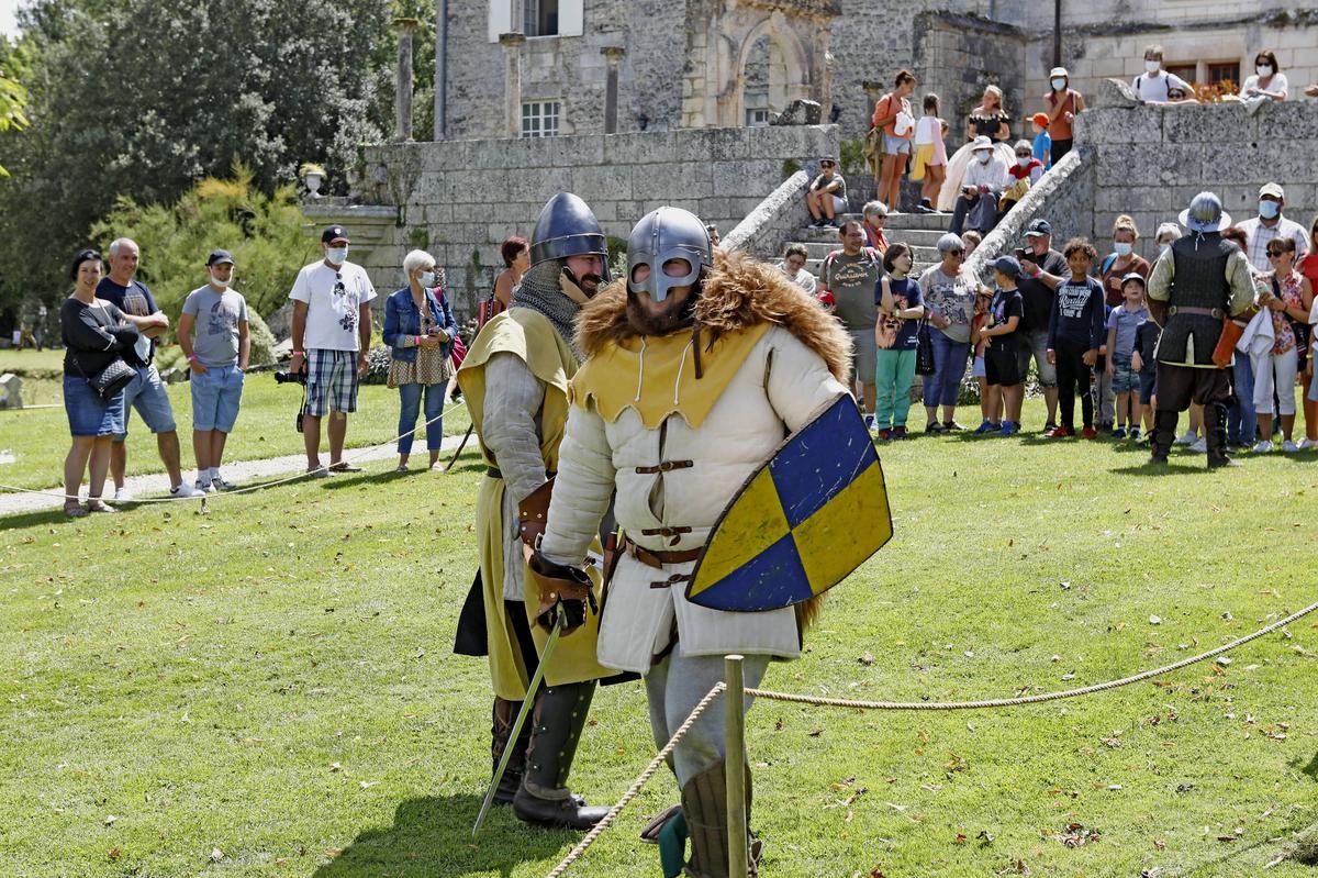 Charente-Maritime: Orta Çağ'da Crazannes Kalesi