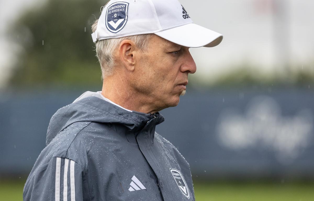 Bordeaux'lu Girondins. Bruno Irles: "Yeni bir transfer mi? Transfer dönemi bitmeden takımdan ayrılabilir."