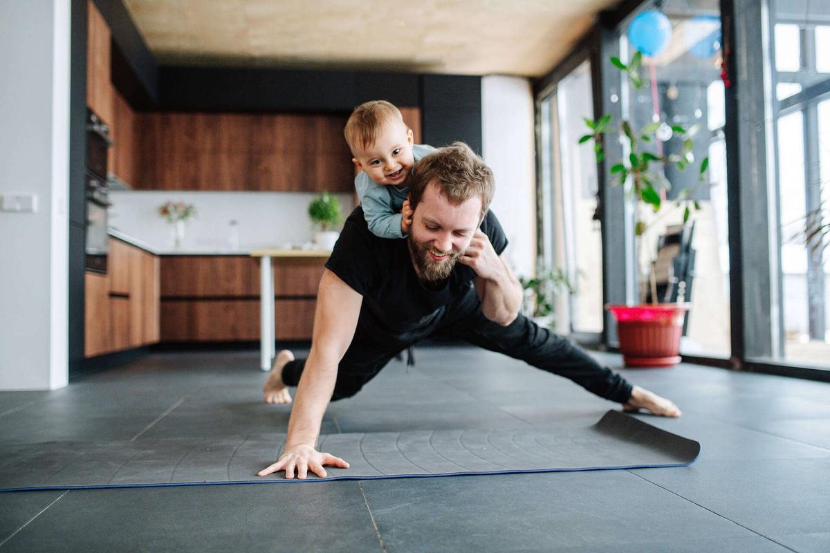 Exercícios com seu bebê: 4 ideias simples que fazem toda a diferença