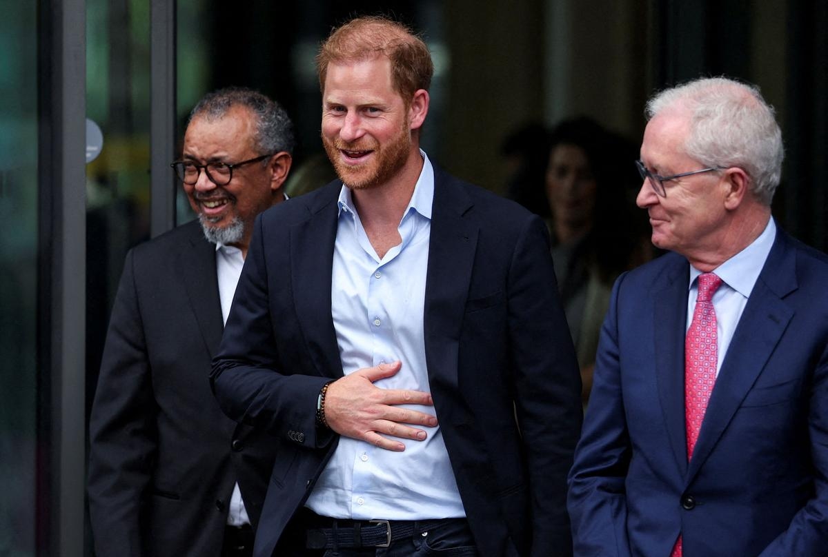 Reino Unido: Príncipe Harry se encontra com o Rei Charles III em Londres, reconciliação à vista?
