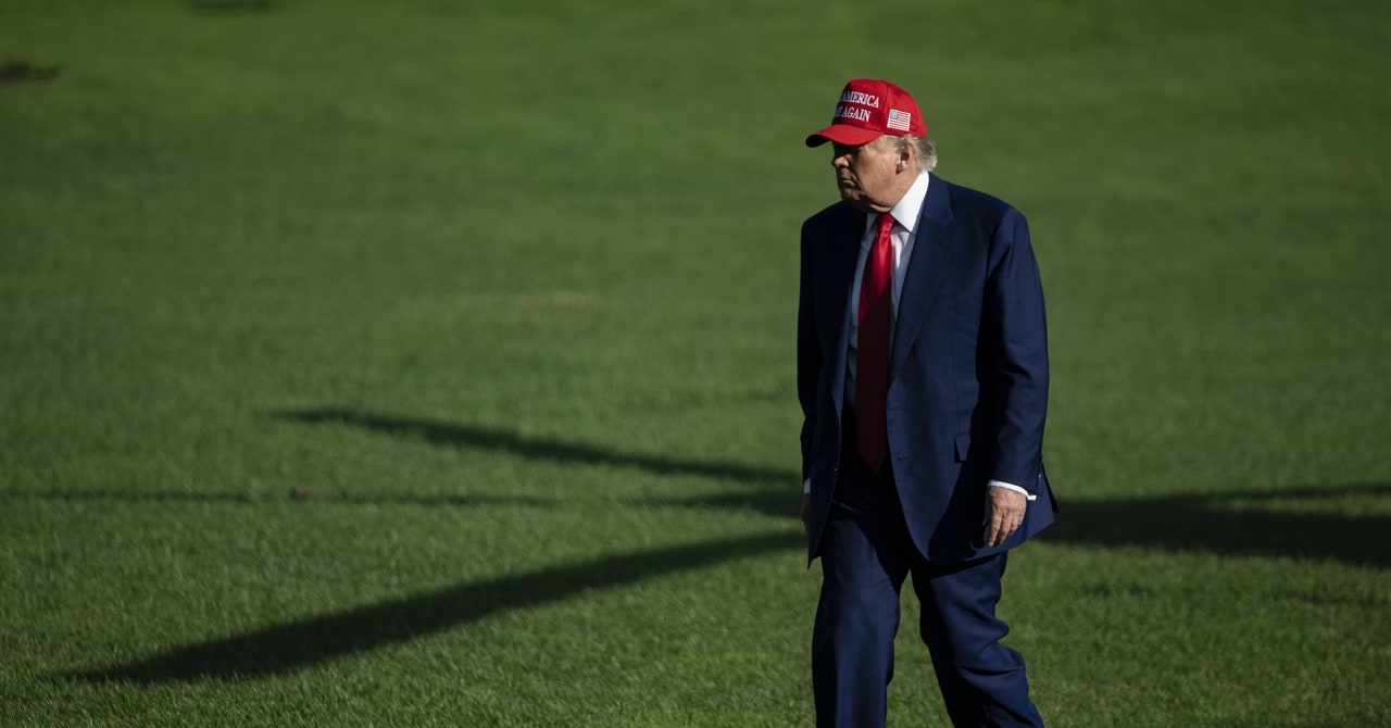 Gerçek Sosyal Çöküşler, Trump'ın İran Bombardımanını Canlı Yayınlamasıyla Yaşanıyor