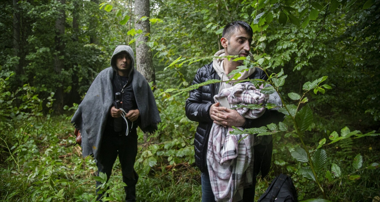 Afghaanse asielzoekers krijgen schadevergoeding voor mishandeling door Poolse grenswachten